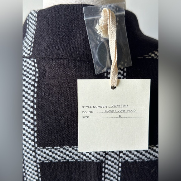 NWT | Marled | Plaid Sweater Blazer/Cardigan | Black & White | Small - Picture 8 of 8